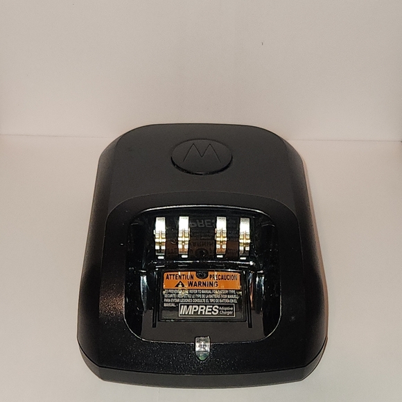 Motorola IMPRES Class 2 Battery Charger MOBJ2063 New - Picture 2 of 5